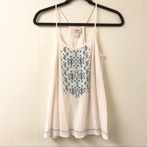 Mossimo Embroidered Top NWOT